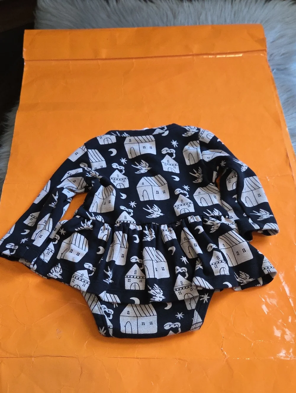 Kate Quinn Long Sleeve Skirted  Bodysuit 100% Organic Cotton Size 6-12m